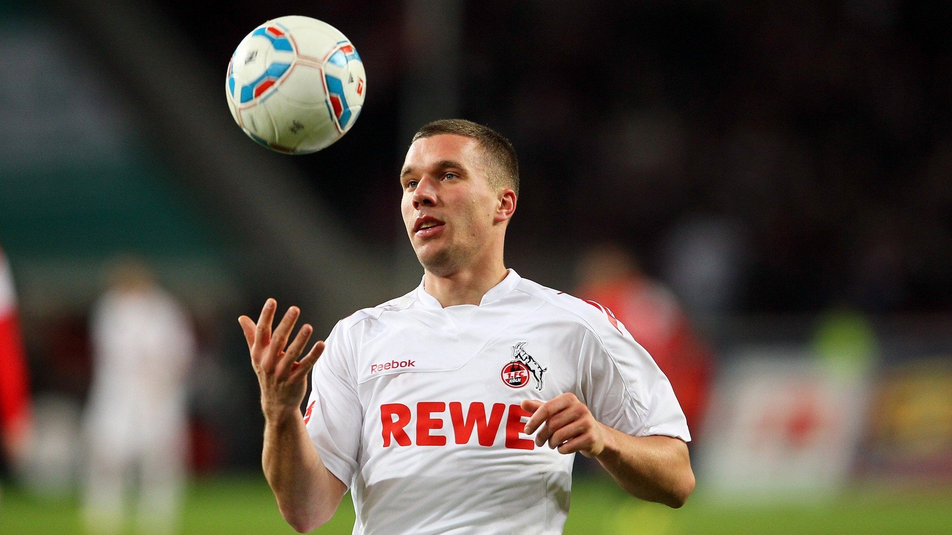 开云体育ios-各地足球特色文化节精彩纷呈，弘扬民族体育精神，足球文化节的活动主题