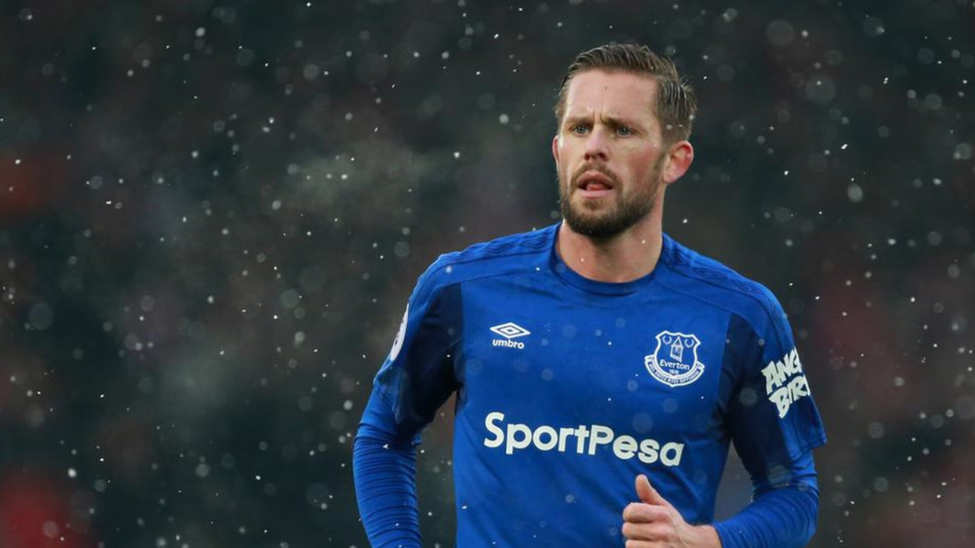 ky体育官网-法甲争冠激战：巴黎逆转里尔，积分差距缩小，巴黎vs里尔法超杯